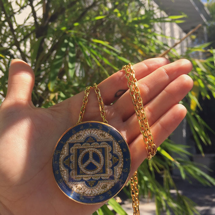 buddha-mama-gold-jewelry-necklace-gem-hunt